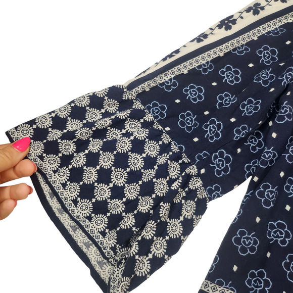 LOFT Shirt Medium Blue White Boho Poet Bell Sleeve Floral Peasant Blouse - Picture 6 of 10